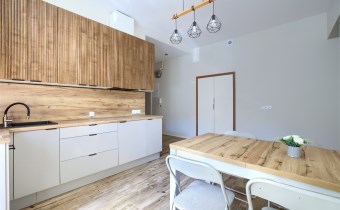 Pokój z aneksem kuchennym
